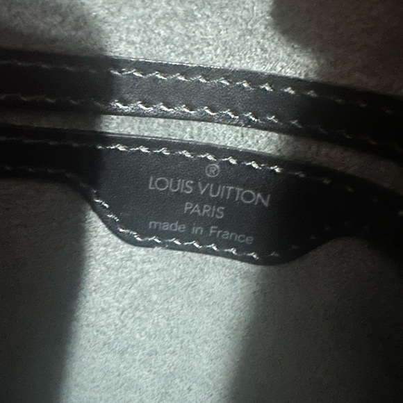 Louis Vuitton Saint Jacques Epi Bag and Wallet bundle - pre loved 100% authentic - Picture 2 of 14